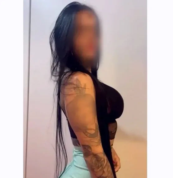 Aleyna, 32