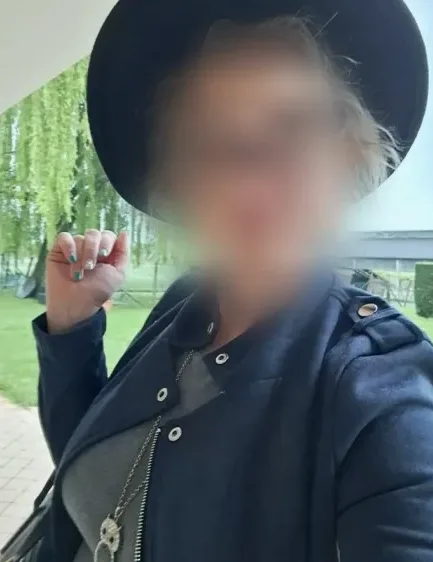Greta, 33