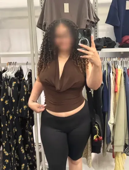Katrin, 30