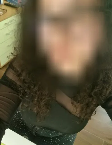 Leonie, 24