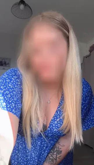 Leyla, 22