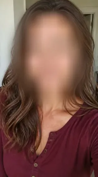 Lucia, 39