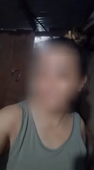 Mia, 40