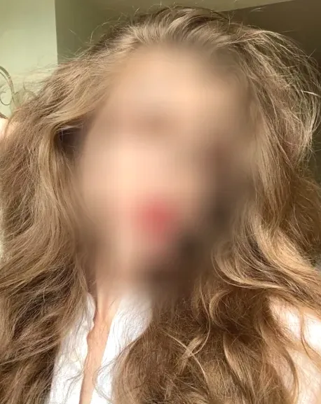 Nadine, 20