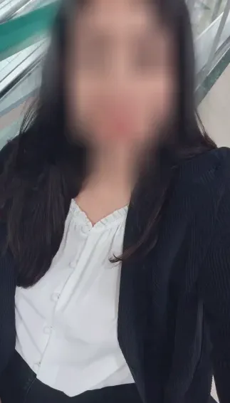 Neele, 39