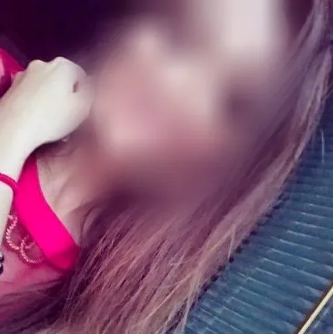 Selin, 32