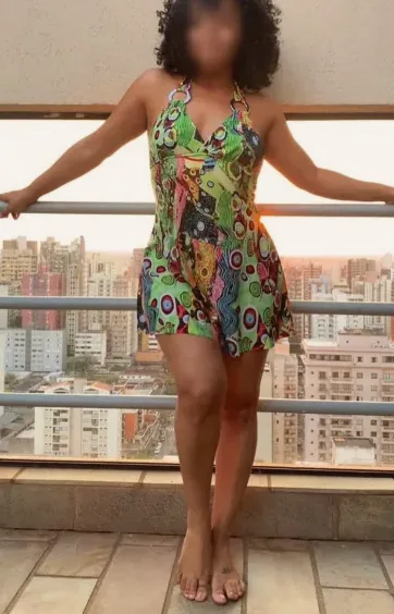 Selina, 40