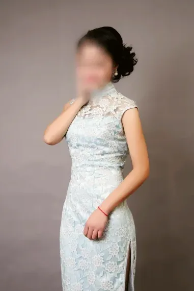 Yvonne, 28